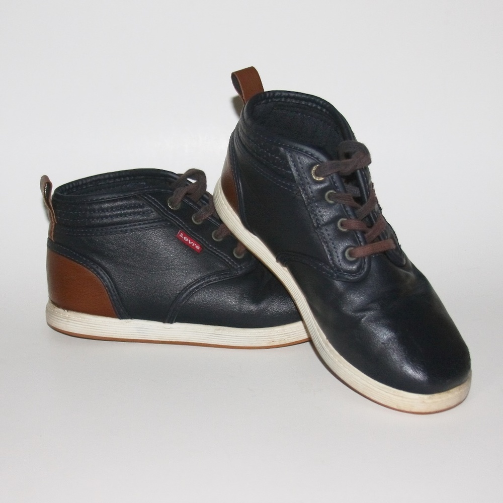 Levi's Black and Brown Kids Shoes Size 3